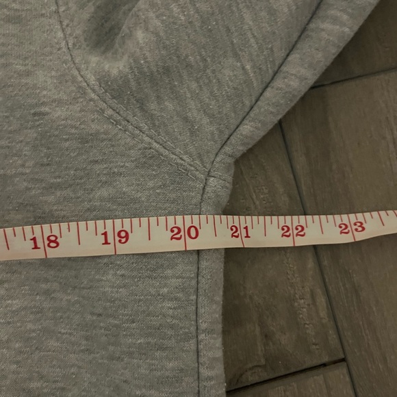 TORONTO RAPTORS HOODIE - CHILDRENS (XL) - Picture 7 of 7